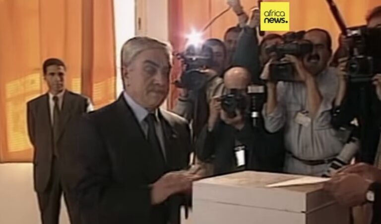 Preminuo bivši predsjednik Alžira