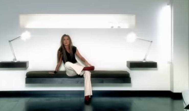 Pariz slavi Selin Dion: Svjetlosni šou na Ajfelovoj kuli najavljuje njen povratak FOTO