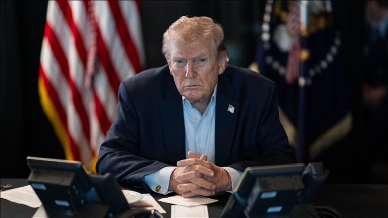 Tramp surovo zaprijetio: „Iran će danas biti teško pogođen“