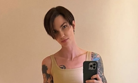 Skandal: Poznata glumica tvrdi da ju je Kejti Peri seksualno napala