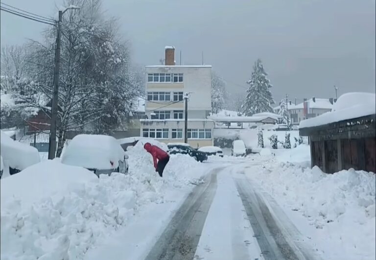 U Srpskoj nanosi do dva metra, kao u Sibiru