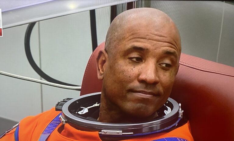 NASA danas ispisuje istoriju: Amerika ponovo ide na Mesec; Pratite lansiranje FOTO/VIDEO