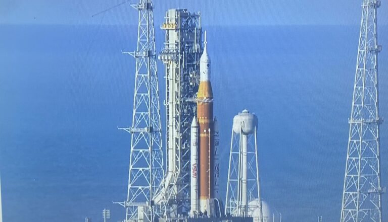 Posada je spremna za let! Krećemo!“ Ostalo je 10 minuta do polijetanje misije Artemis II ka Mjesecu