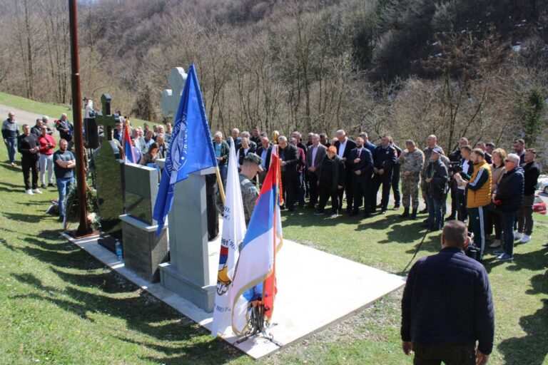 Obilježena 31. godišnjica od deblokade releja Stolice: Otkrivena spomen – ploča Bošku Periću Peši u Potraši