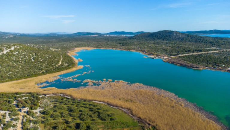 Vransko jezero u Hrvatskoj izvor pitke vode: A tek da vidite gdje se nalazi