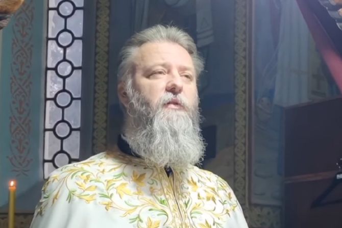 Najveće zablude za Veliki petak: Otac Predrag Popović otkrio šta sutra morate da znate kad farbate jaja