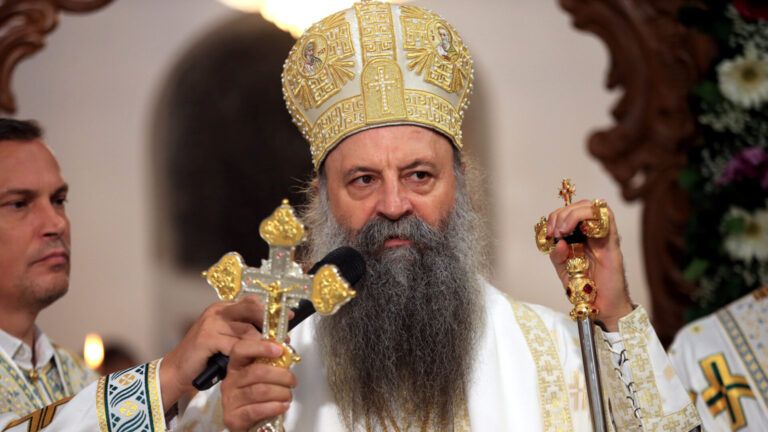 Vaskršnja poslanica patrijarha Porfirija: Ljubav se mora pretočiti u djela