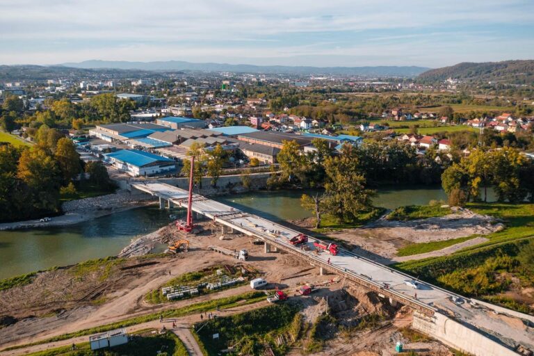 „Putevi RS“: Grad Banjaluka dužan da uradi rasvjetu na mostu u Česmi